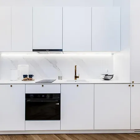 Bob Elite - Bonerowska アパート