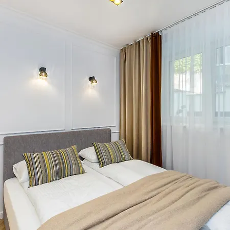 Bob Elite - Bonerowska クラクフ