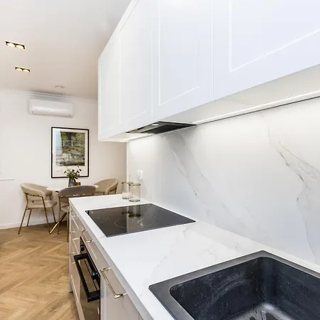 Bob Elite - Bonerowska 크라쿠프