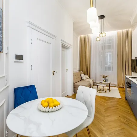 Bob Elite - Bonerowska クラクフ